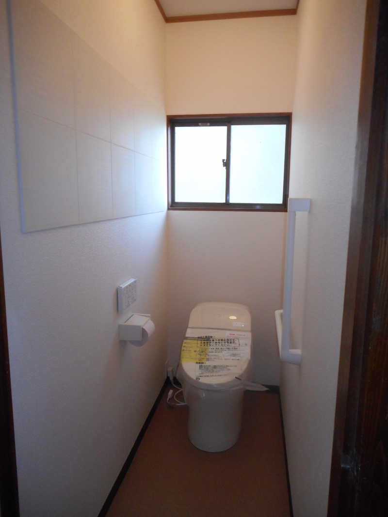 和式のトイレから洋式のトイレにしました。